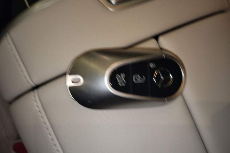 Used Mercedes-Benz S-Class 2022 Revised S 400 L Business Version Vehicle Key