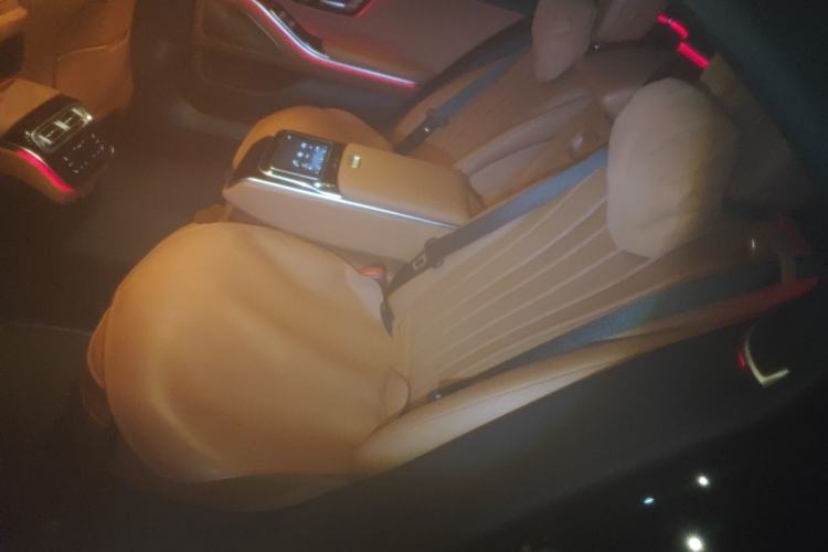 Used Mercedes-Benz S-Class 2022 Revised S 400 L Luxury Edition Left Rear Seat