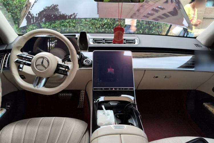 Used Mercedes-Benz S-Class 2022 Refresh S 450 L 4MATIC Center Console