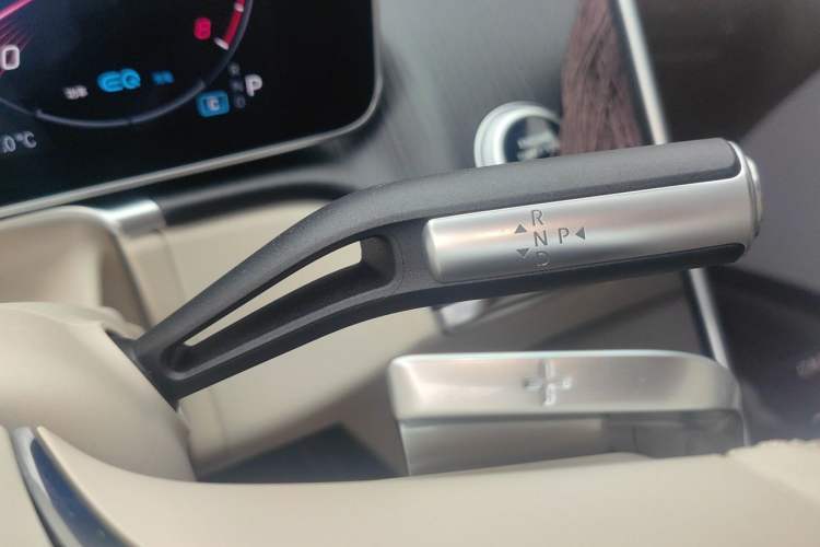 Used Mercedes-Benz S-Class 2022 S 400 L Business Model Gear Lever