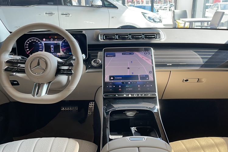 Used Mercedes-Benz S-Class 2022 S 450 L 4MATIC Interior 3