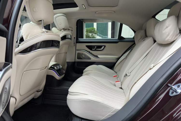 Used Mercedes-Benz S-Class 2022 Revised S 400 L Luxury Edition Interior 8