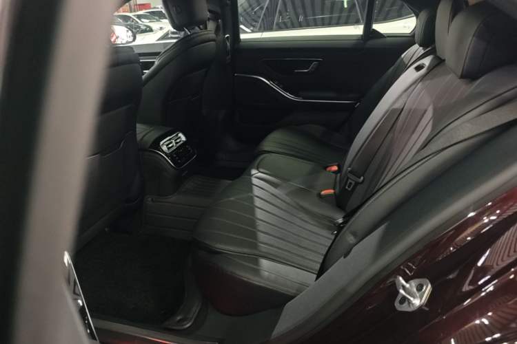 Used Mercedes-Benz S-Class 2022 Revised S 400 L Business Version Left Rear Seat