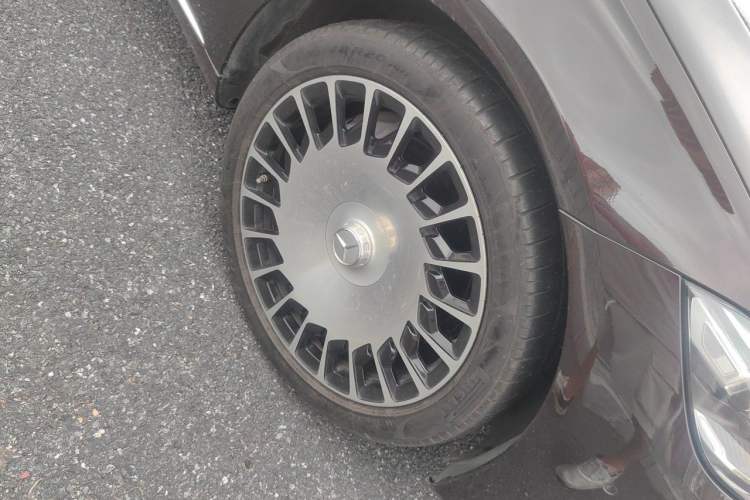 Used Mercedes-Benz S-Class 2022 S 400 L Business Model Right Front Wheel Hub