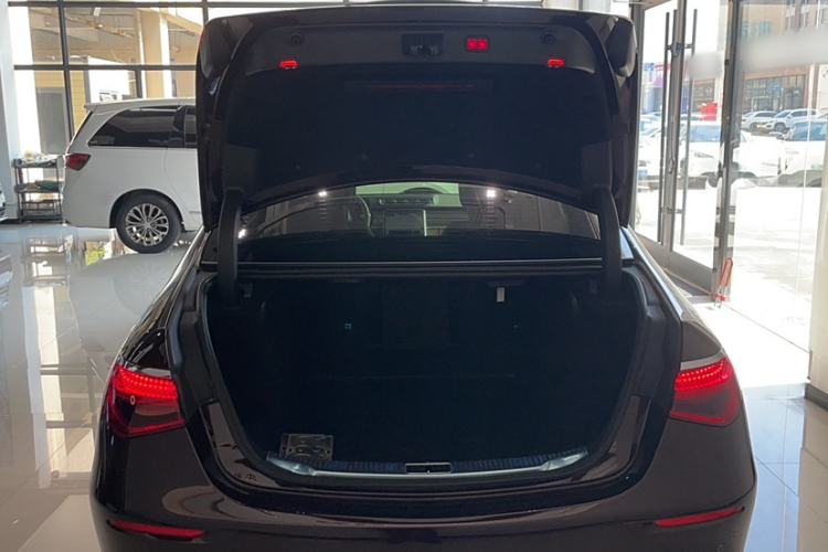 Used Mercedes-Benz S-Class 2022 S 450 L 4MATIC Trunk