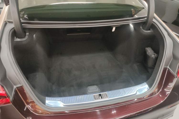 Used Mercedes-Benz S-Class 2022 Revised S 400 L Luxury Edition Trunk