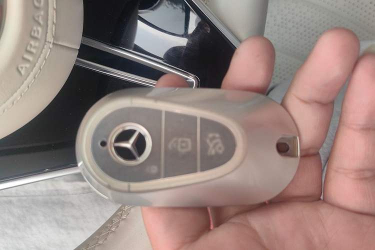 Used Mercedes-Benz S-Class 2022 S 400 L Business Model Vehicle Key