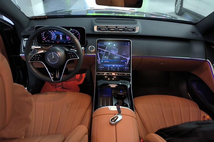 Used Mercedes-Benz S-Class 2023 S 400 L Business Model Center Console
