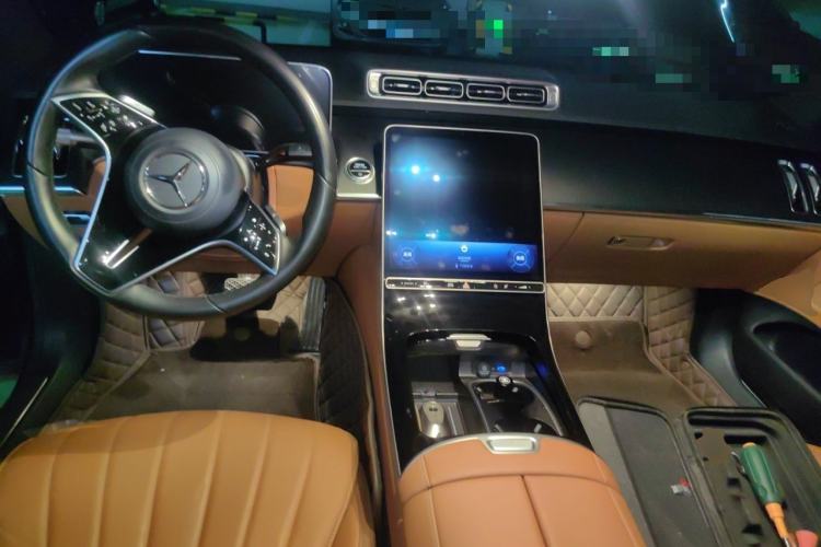 Used Mercedes-Benz S-Class 2023 S 400 L Business Model Center Console