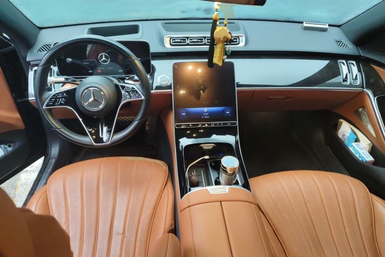 Used Mercedes-Benz S-Class 2023 Updated S 400 L Luxury Edition Center Console