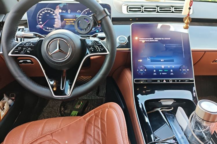 Used Mercedes-Benz S-Class 2023 Updated S 400 L Luxury Edition Center Console