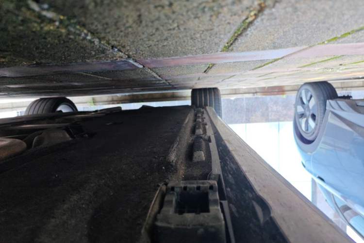Used Mercedes-Benz S-Class 2023 S 400 L Luxury Model Chassis Front Right