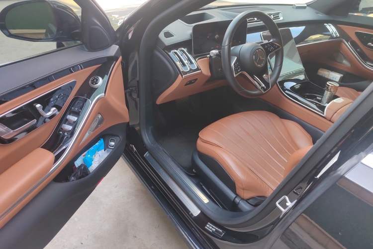 Used Mercedes-Benz S-Class 2023 Updated S 400 L Luxury Edition Driver Seat