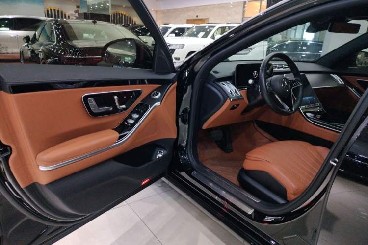 Used Mercedes-Benz S-Class 2023 S 400 L Business Model Driver Seat