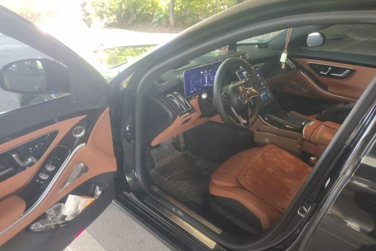 Used Mercedes-Benz S-Class 2023 Updated S 400 L Luxury Edition Driver Seat
