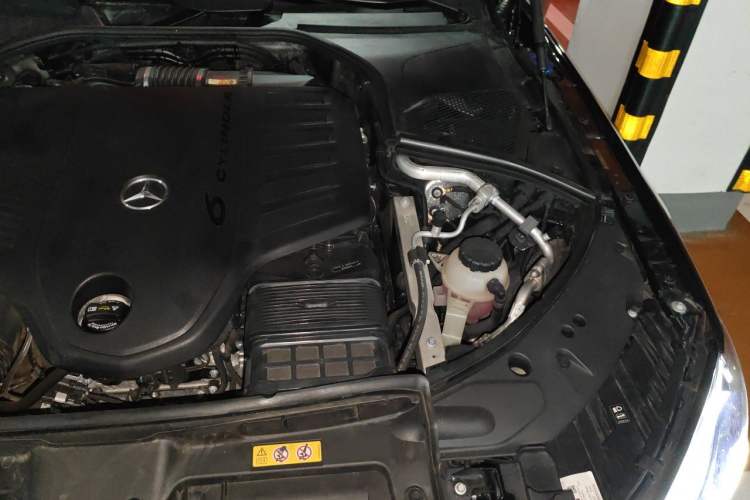 Used Mercedes-Benz S-Class 2023 S 450 L 4MATIC Engine Bay Left
