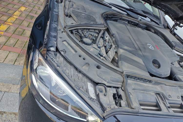 Used Mercedes-Benz S-Class 2023 S 400 L Luxury Model Engine Bay Right