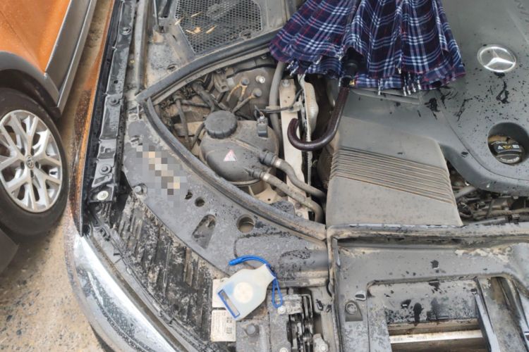 Used Mercedes-Benz S-Class 2023 Updated S 400 L Luxury Edition Engine Bay Right