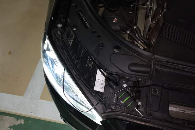 Used Mercedes-Benz S-Class 2023 Updated S 400 L Business Version Engine Bay Right