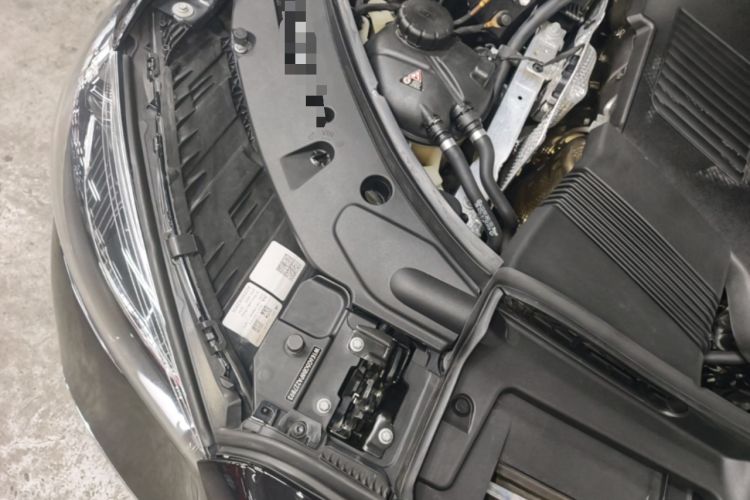 Used Mercedes-Benz S-Class 2023 S 450 L 4MATIC Engine Bay Right