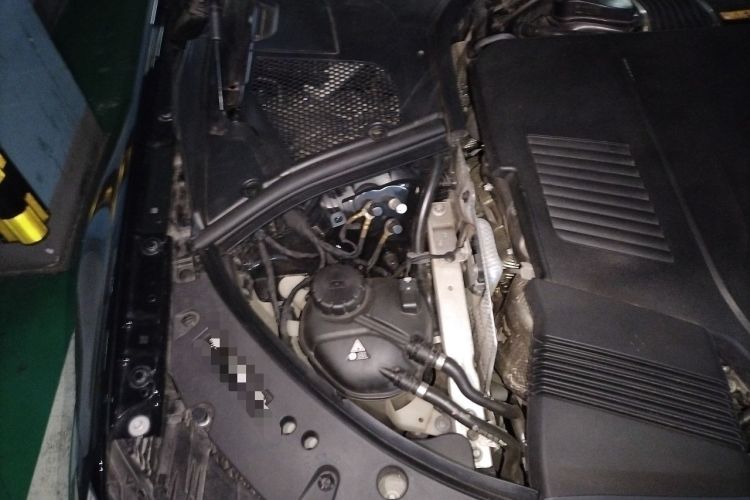 Used Mercedes-Benz S-Class 2023 Restyled S 450 L 4MATIC Engine Bay Right