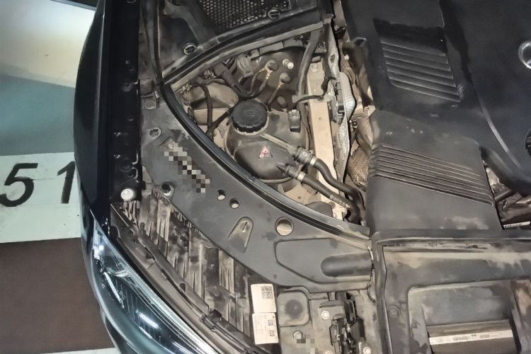 Used Mercedes-Benz S-Class 2023 S 400 L Luxury Model Engine Bay Right