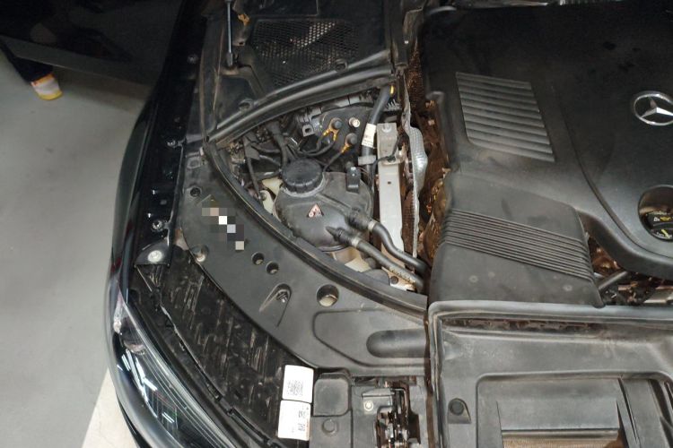 Used Mercedes-Benz S-Class 2023 S 450 L 4MATIC Engine Bay Right