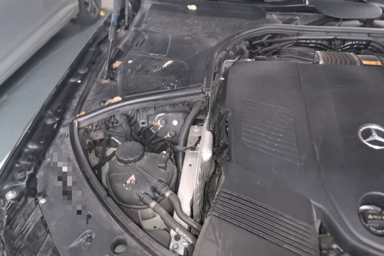 Used Mercedes-Benz S-Class 2023 S 450 L 4MATIC Engine Bay Right