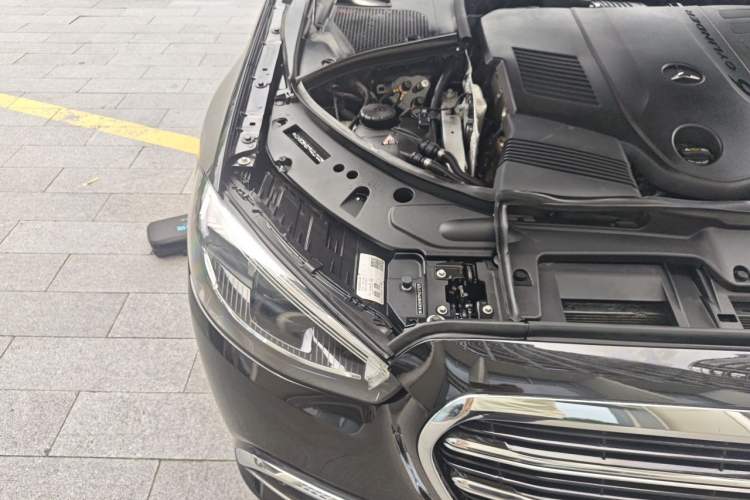 Used Mercedes-Benz S-Class 2023 Updated S 400 L Business Version Engine Bay Right