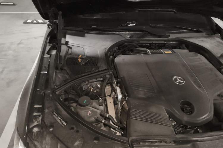 Used Mercedes-Benz S-Class 2023 S 400 L Business Model Engine Bay Right