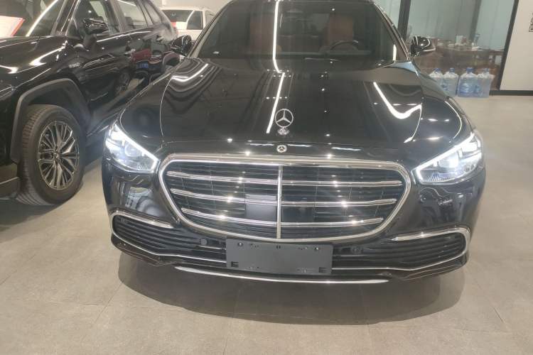 Used Mercedes-Benz S-Class 2023 S 400 L Business Model Exterior 1