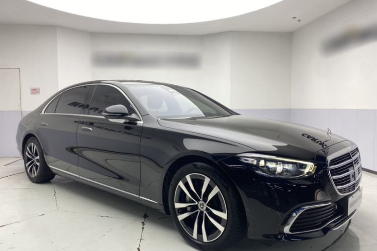 Used Mercedes-Benz S-Class 2023 S 400 L Luxury Model Exterior 2