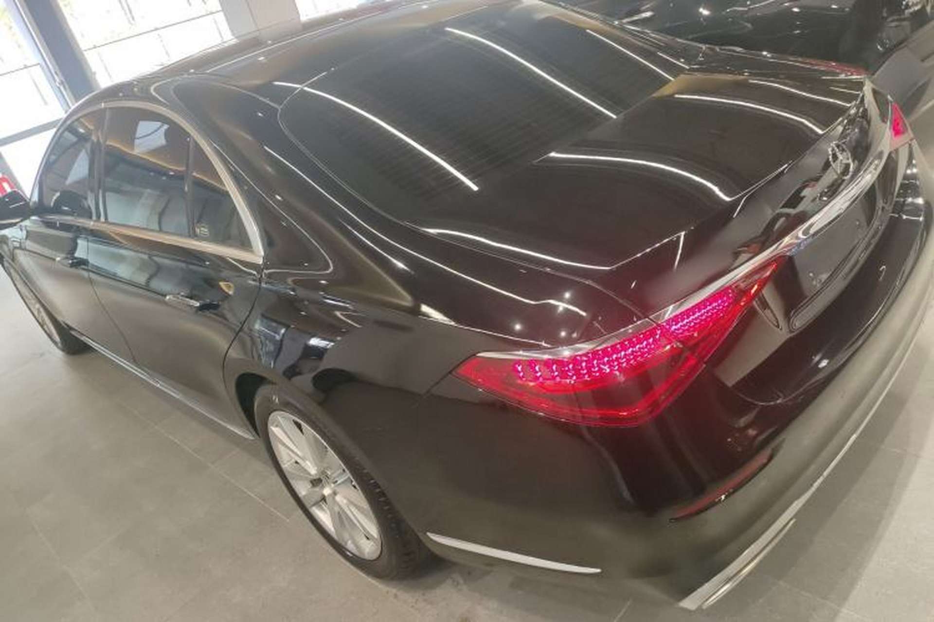 Used Mercedes-Benz S-Class 2023 S 400 L Business Model Exterior 3