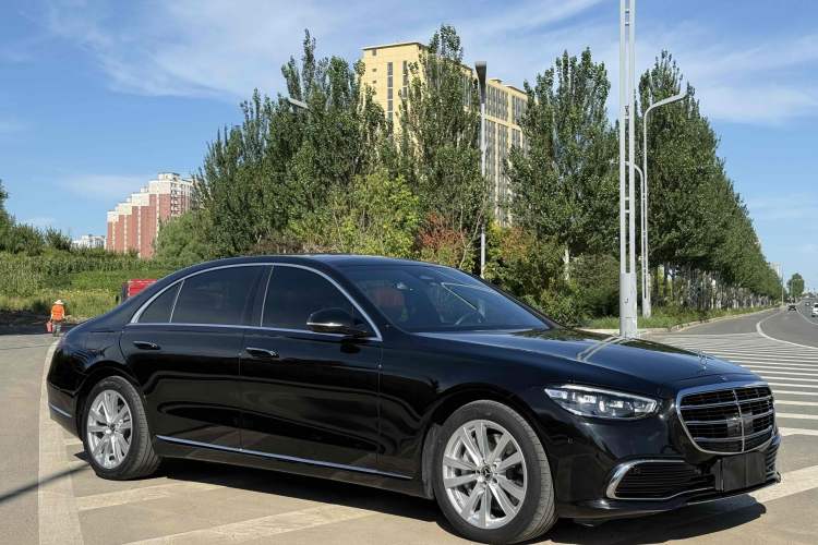 Used Mercedes-Benz S-Class 2023 Updated S 400 L Business Version Exterior 3
