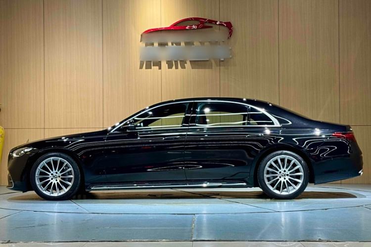 Used Mercedes-Benz S-Class 2023 Restyled S 450 L 4MATIC Exterior 4