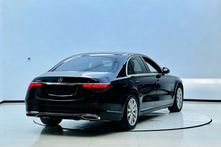 Used Mercedes-Benz S-Class 2023 Updated S 400 L Business Version Exterior 5
