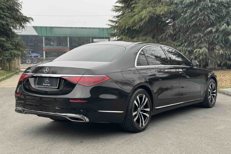Used Mercedes-Benz S-Class 2023 Updated S 400 L Luxury Edition Exterior 5