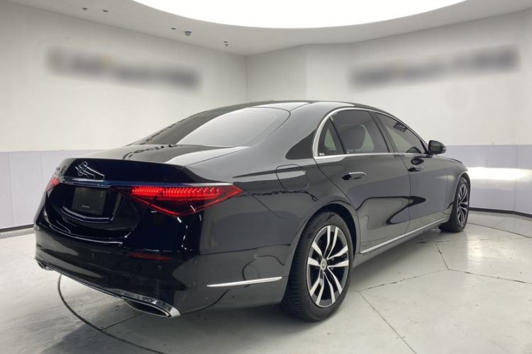 Used Mercedes-Benz S-Class 2023 S 400 L Luxury Model Exterior 5