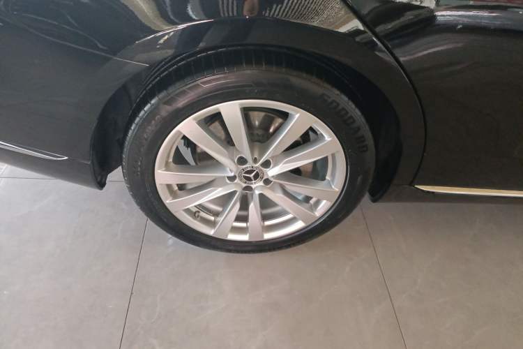 Used Mercedes-Benz S-Class 2023 Updated S 400 L Business Version Exterior 5