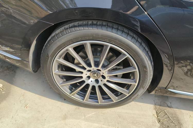 Used Mercedes-Benz S-Class 2023 S 400 L Business Model Exterior 5