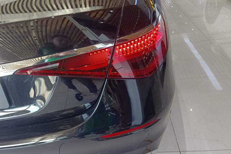 Used Mercedes-Benz S-Class 2023 Updated S 400 L Business Version Exterior 6