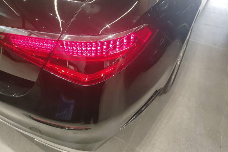 Used Mercedes-Benz S-Class 2023 S 400 L Business Model Exterior 6