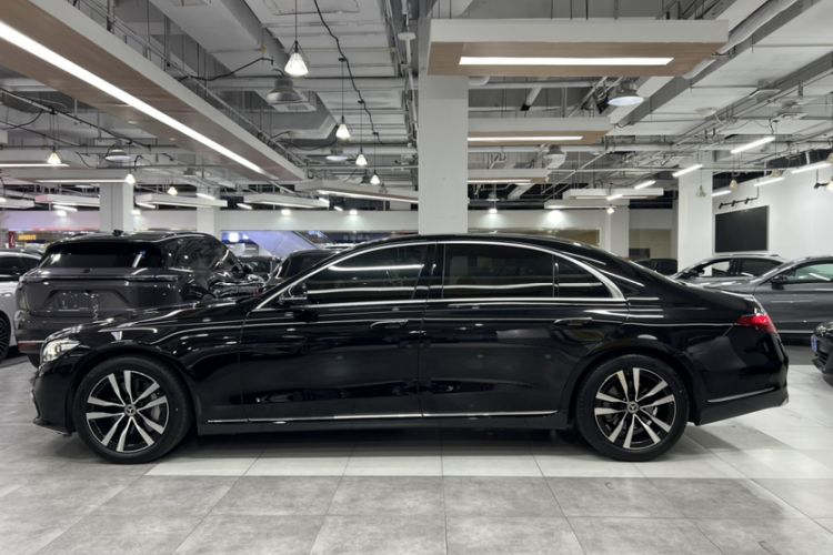 Used Mercedes-Benz S-Class 2023 Updated S 400 L Luxury Edition Exterior 6