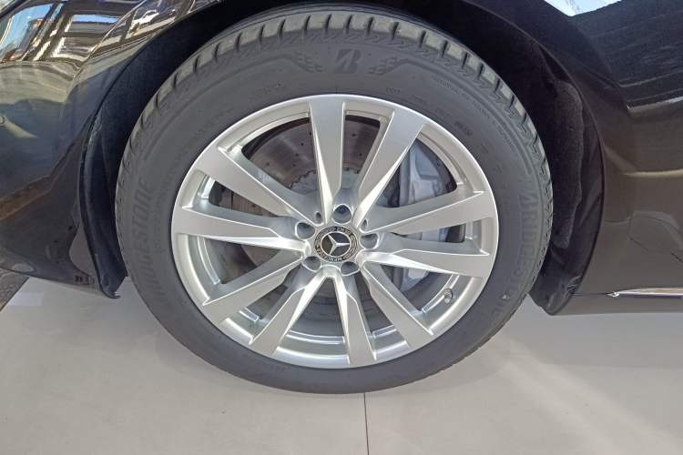 Used Mercedes-Benz S-Class 2023 Updated S 400 L Business Version Exterior 7