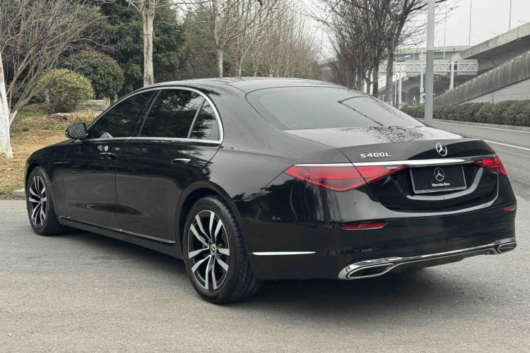 Used Mercedes-Benz S-Class 2023 Updated S 400 L Luxury Edition Exterior 7