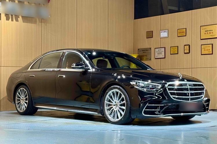 Used Mercedes-Benz S-Class 2023 Restyled S 450 L 4MATIC Exterior 8
