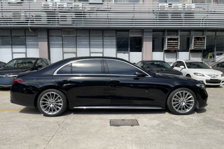 Used Mercedes-Benz S-Class 2023 S 450 L 4MATIC Exterior 8