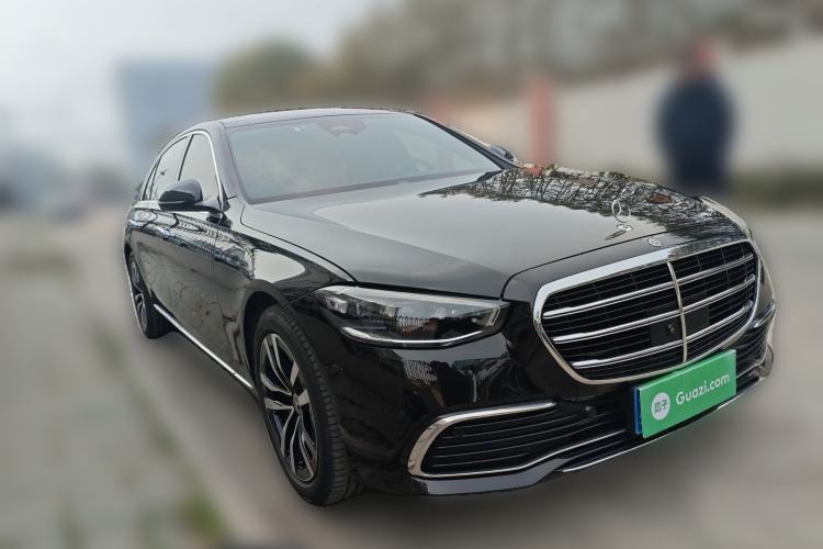 Used Mercedes-Benz S-Class 2023 Updated S 400 L Luxury Edition Front Right 45 Deg