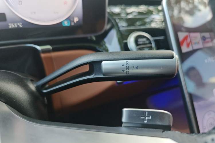 Used Mercedes-Benz S-Class 2023 S 450 L 4MATIC Gear Lever