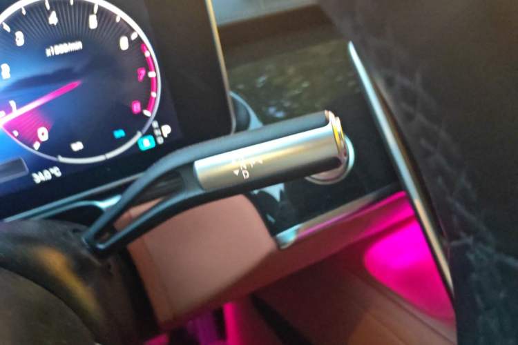 Used Mercedes-Benz S-Class 2023 Updated S 400 L Luxury Edition Gear Lever